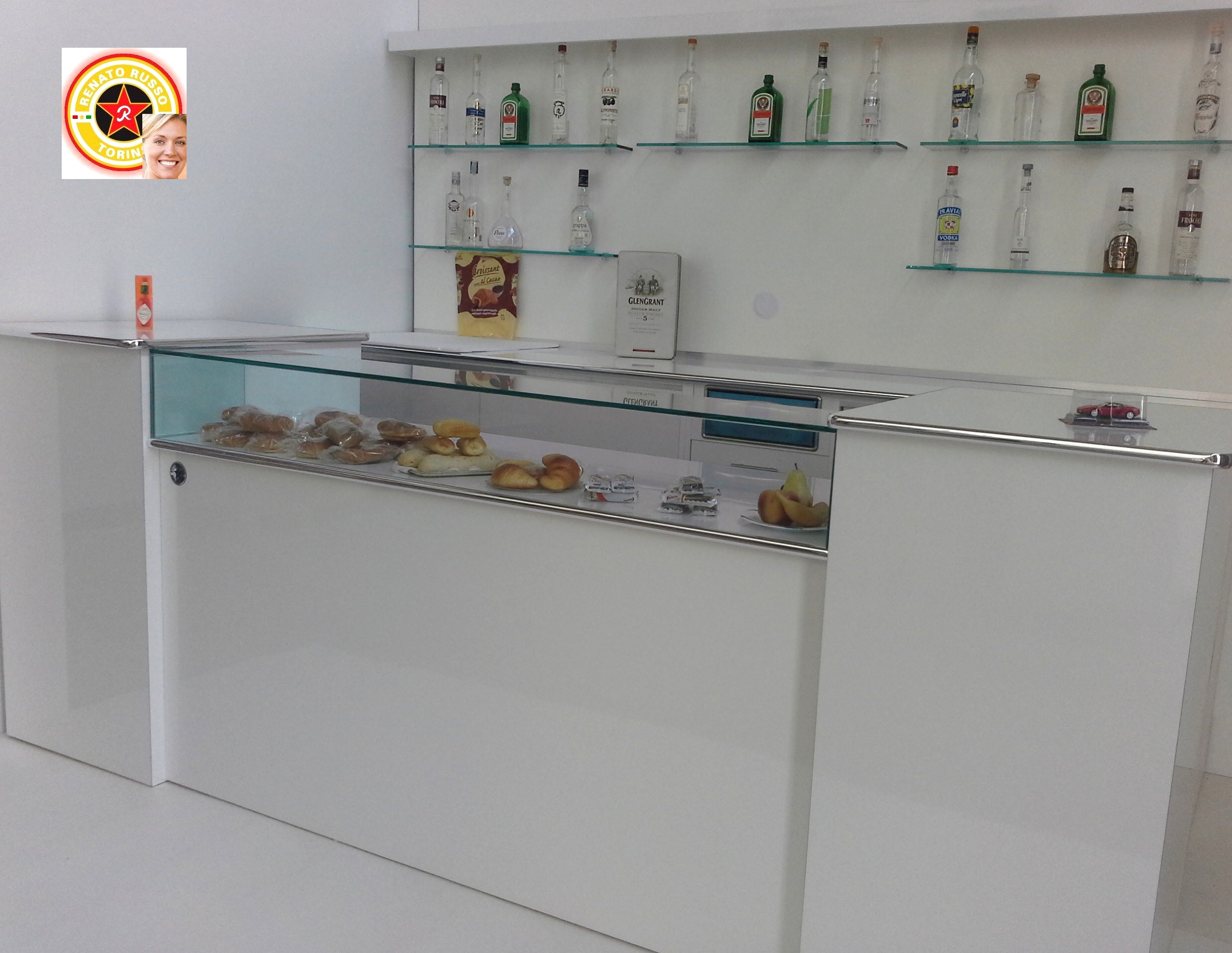 Banchi Bar Prezzi Banconi Bar Banchi Frigo Arredamenti Per Bar Banchi Per Cocktail Prezzi Rialzo Macchina Caffe Torino